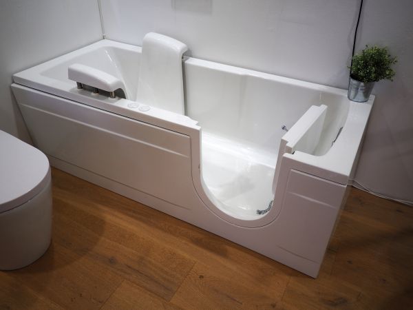 Cost of Walk In Tub Installation in Lenoir City