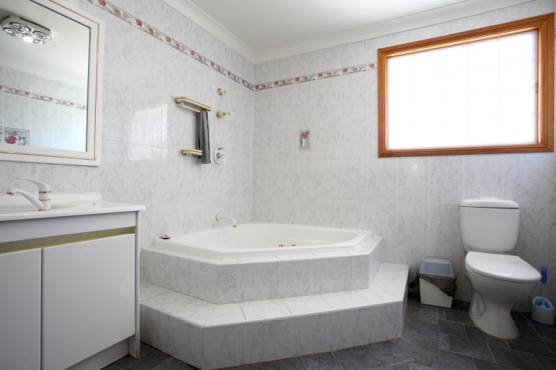 Top Bathtub Installation Companies in Vonore, TN
